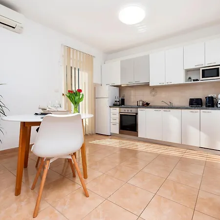 Bonaca (adults Only)